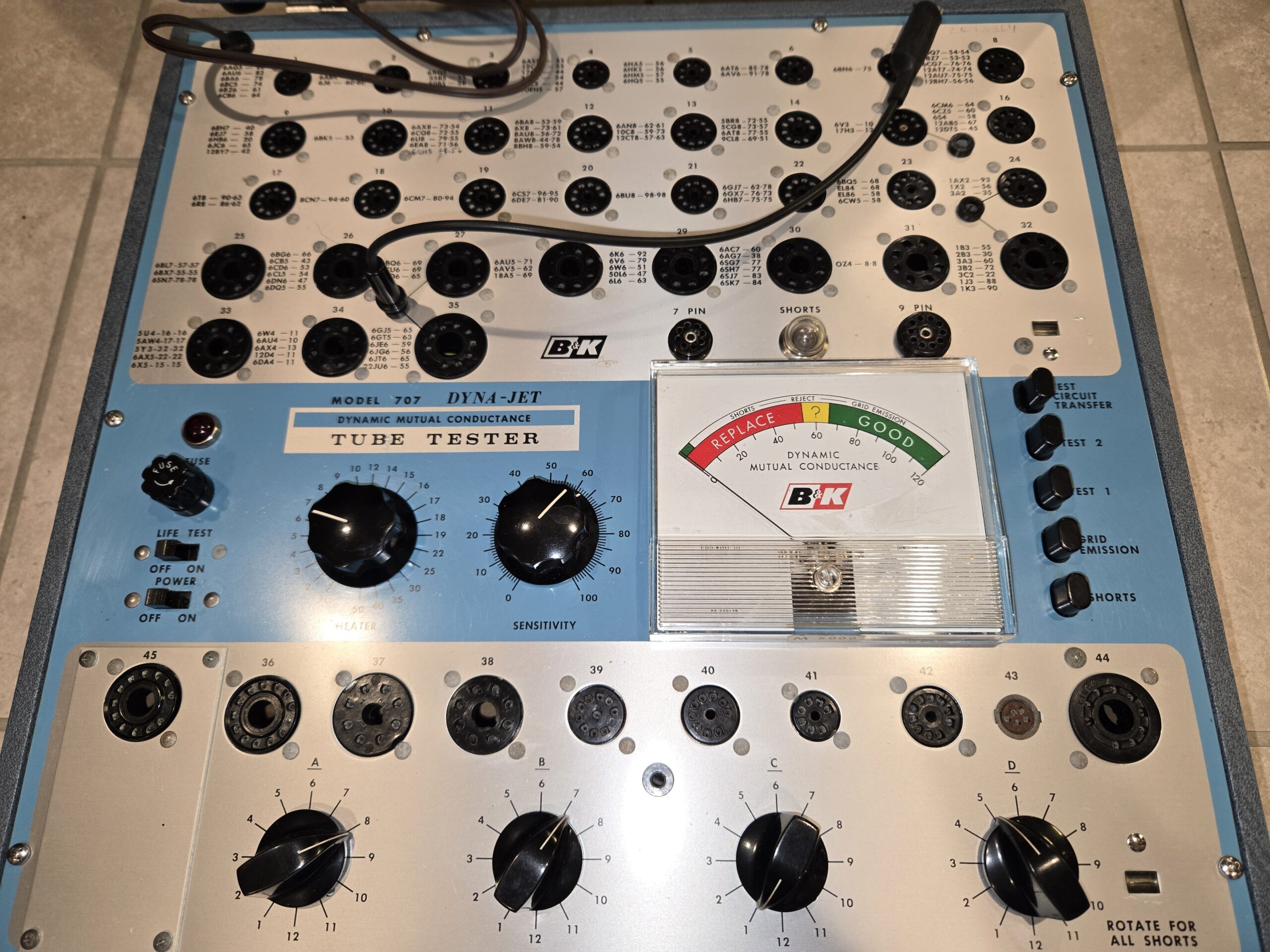 B&K 707 Top VIew