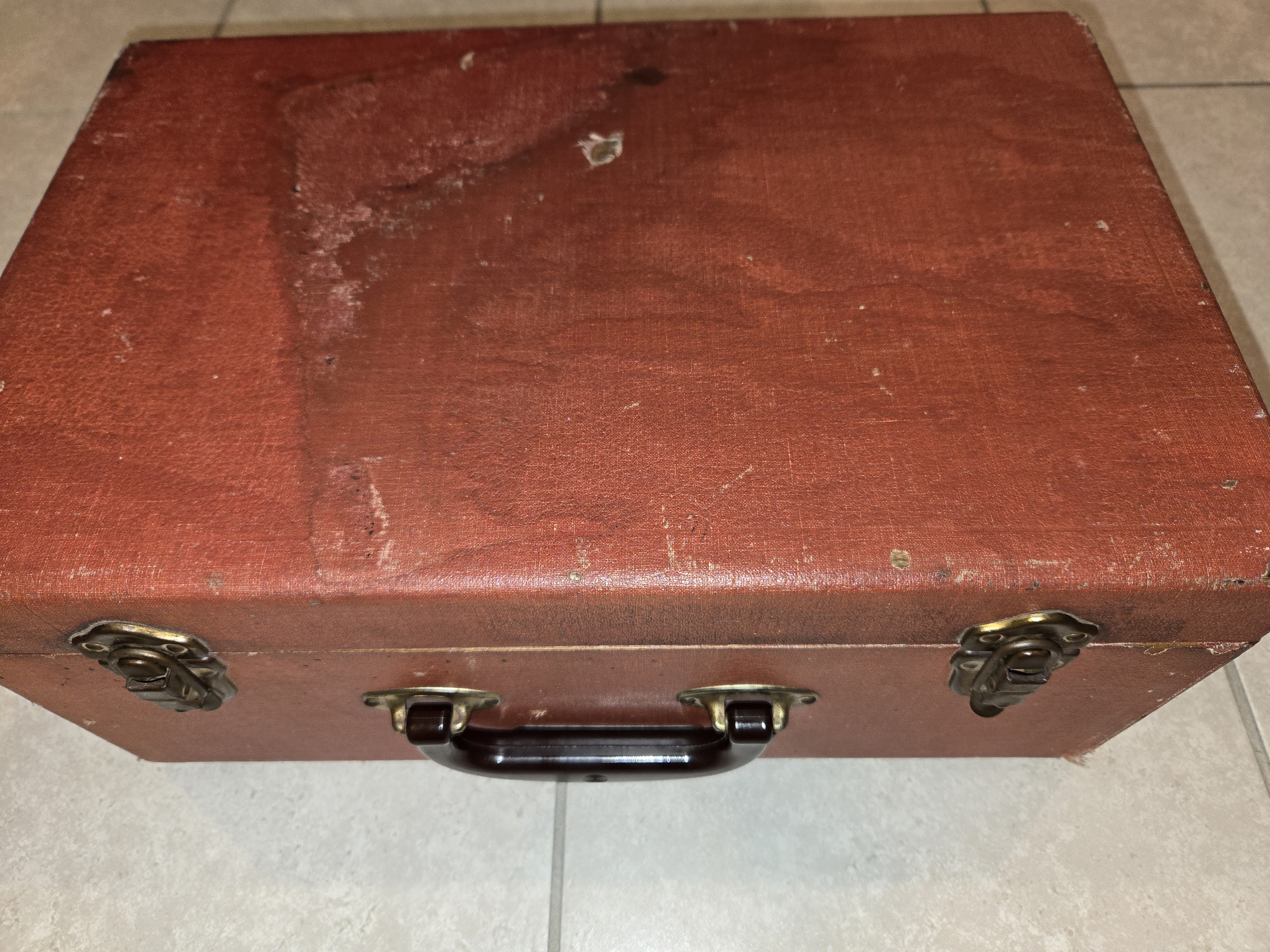 Hickok 600A case with some discoloration