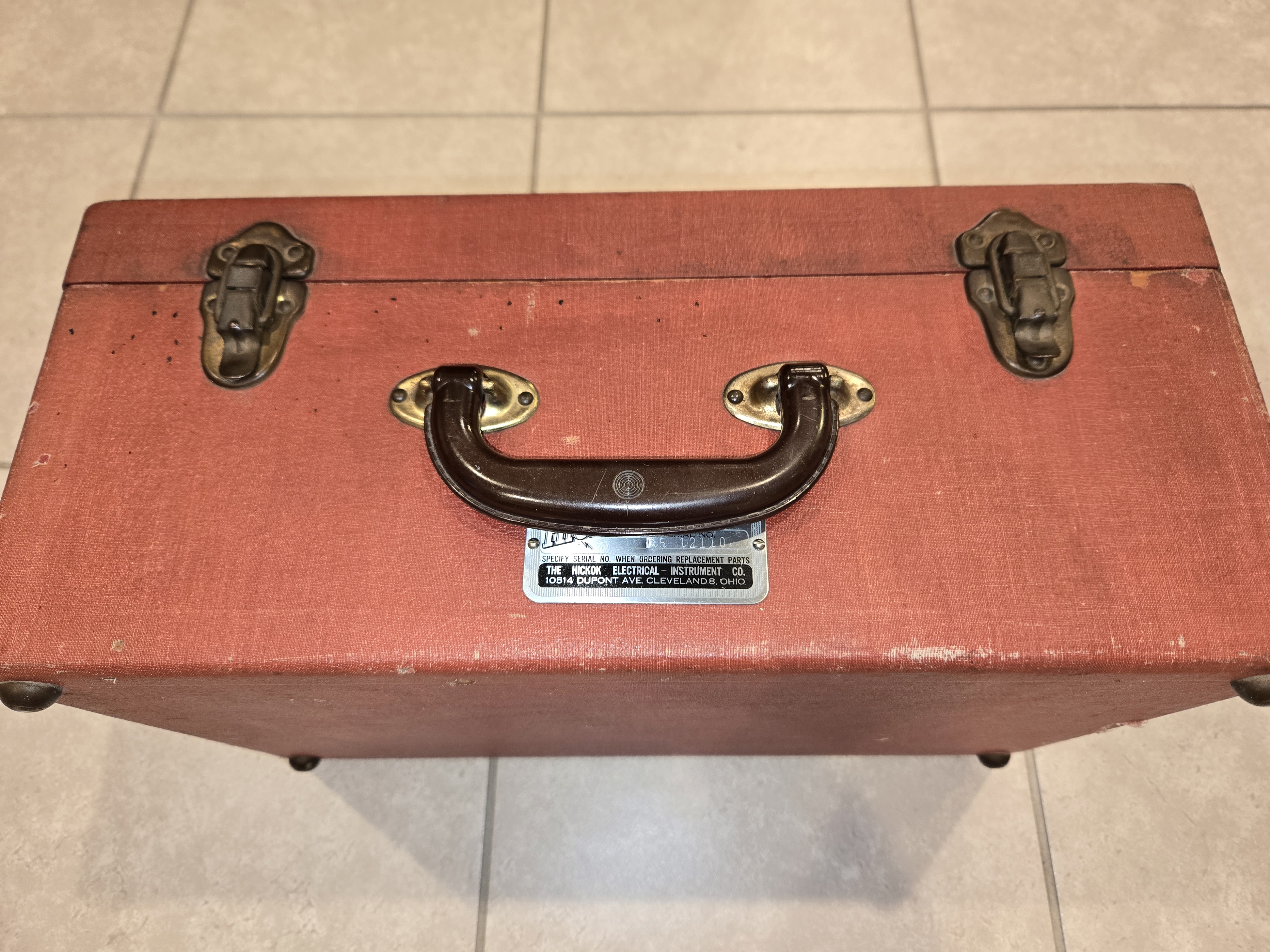 Hickok 600A front of case